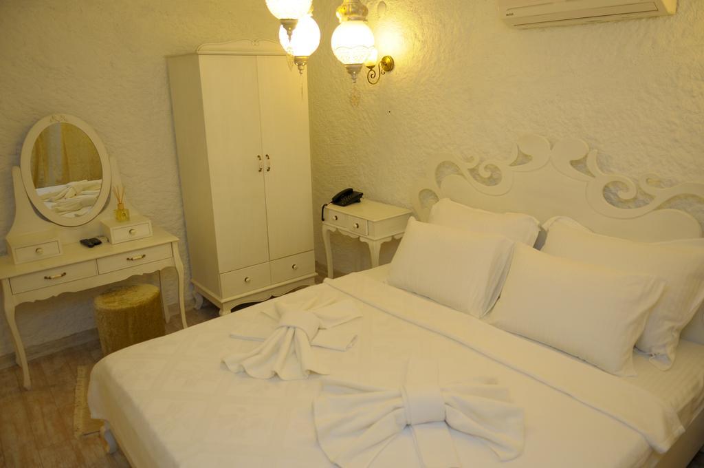 Alacati Alanur Otel Værelse billede