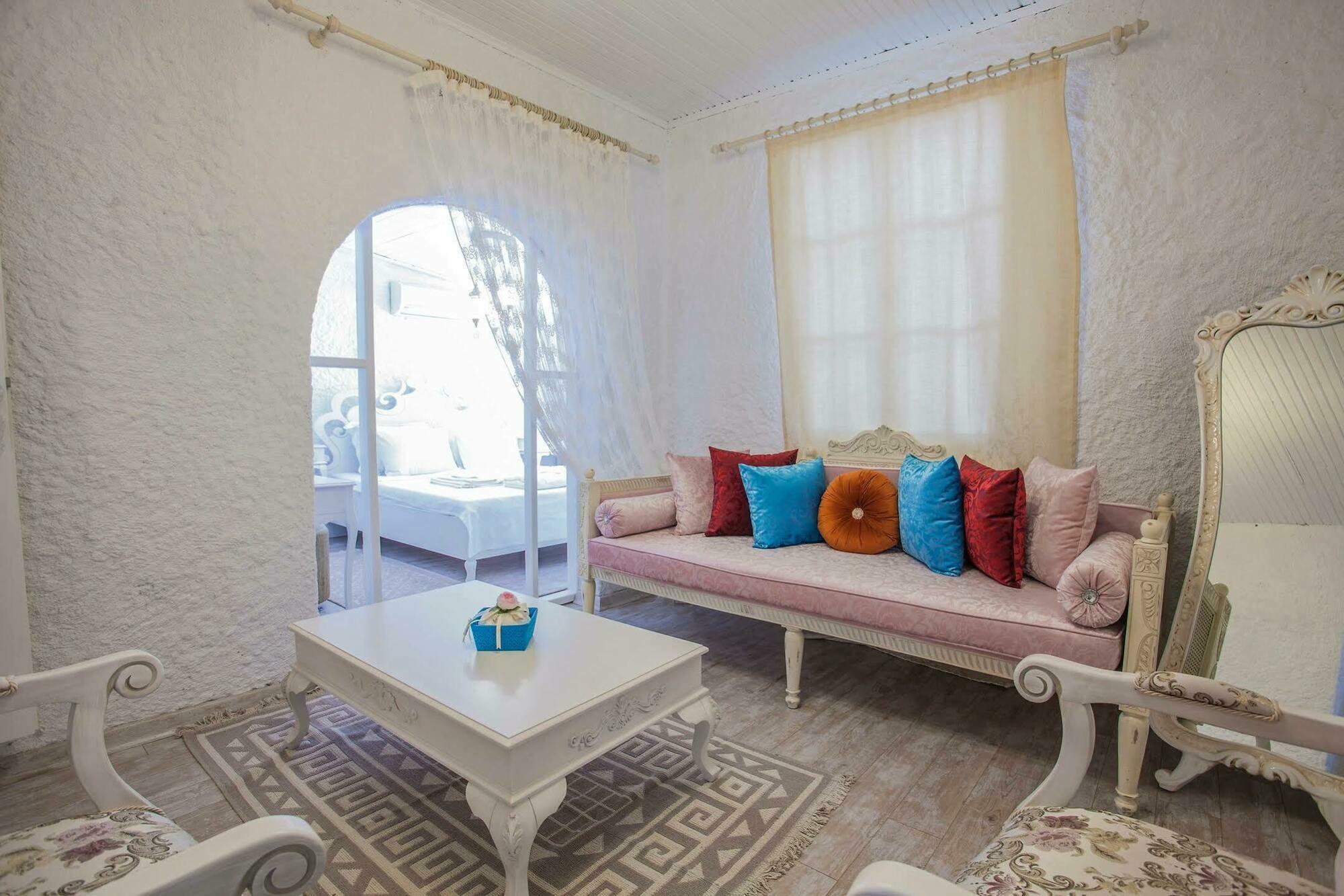 Alacati Alanur Otel Eksteriør billede